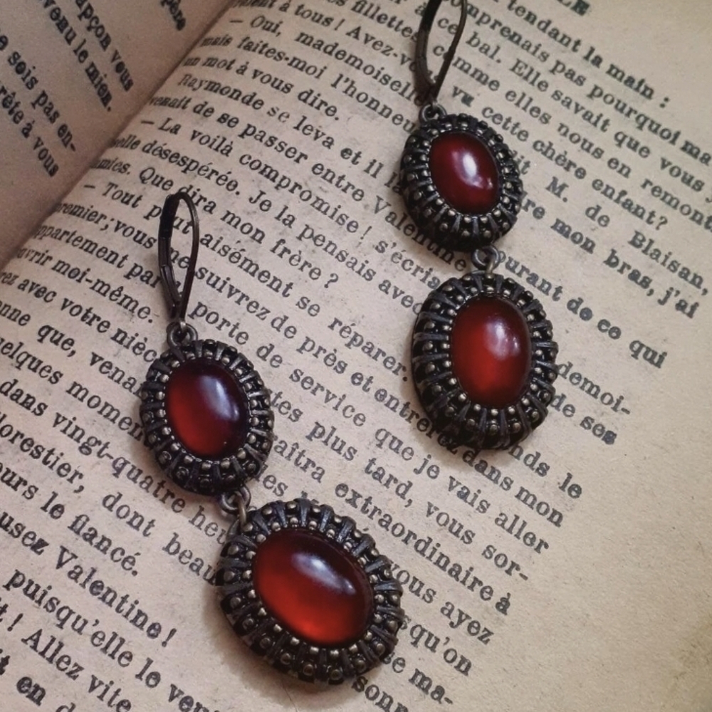 Vintage Nina Ricci Avon Earrings: Ruby Red Boho Dangle Drop
